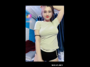 Clip khoe hai quả bưởi căng tròn của nàng Thùy Minh